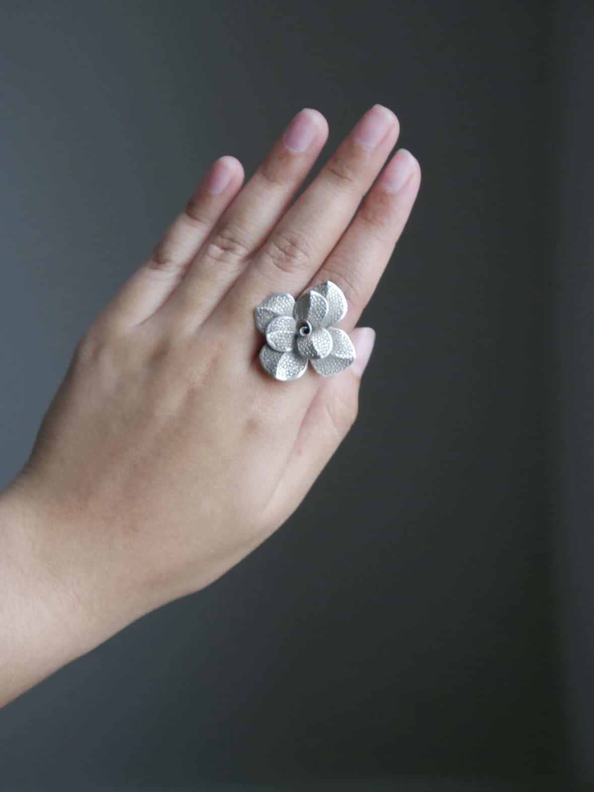Phool Finger Ring