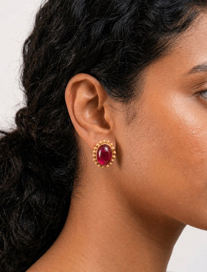 Red Spinal Stone Studs