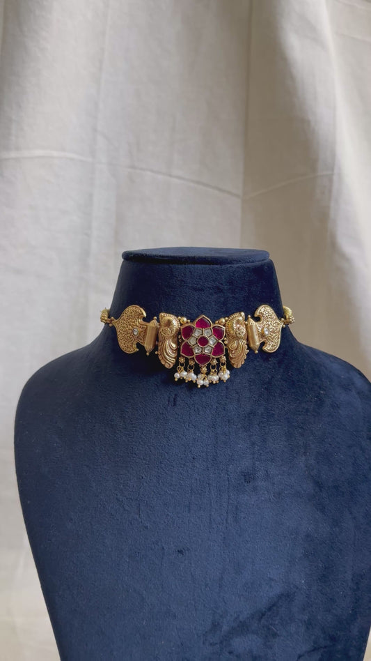 Kundan Choker
