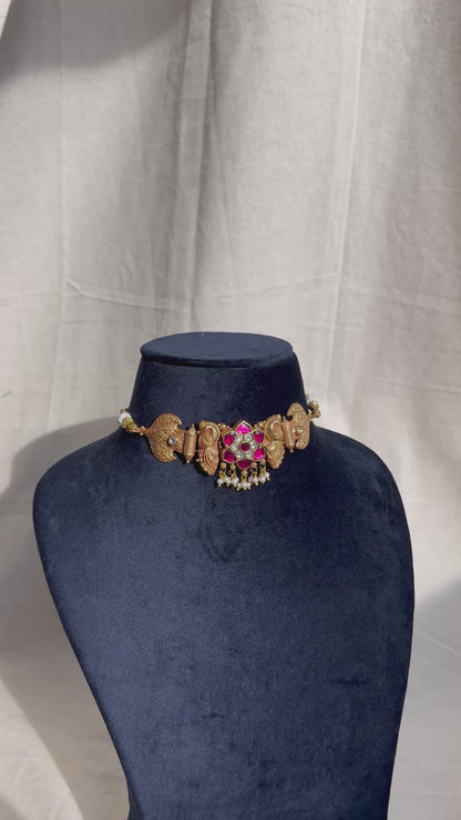 Kundan Choker